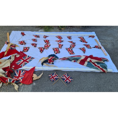 445 - Good Lot of Vintage Bunting