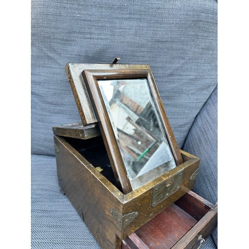 210 - Campaign Style Gents Wooden Vanity Box