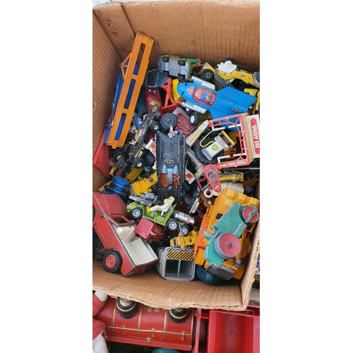 29 - Good box of toys including vintage diecast cars, vehicles and other toys etc