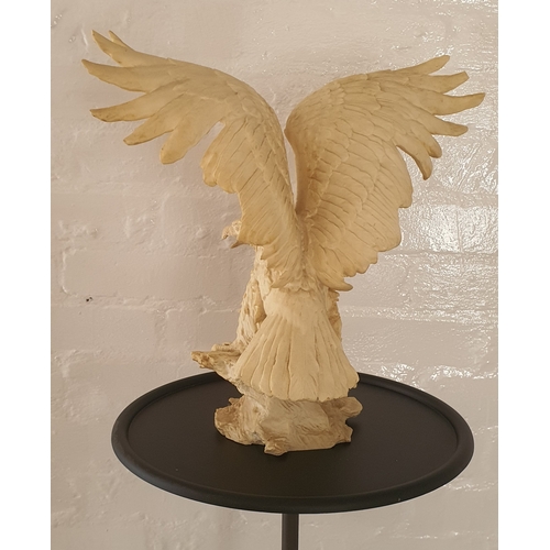 34 - Nice Eagle Sculpture / statue - Signed to base