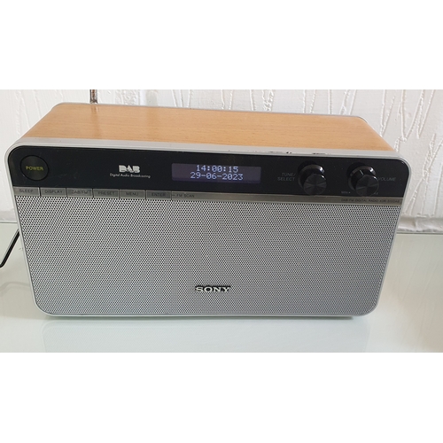 63 - Sony DAB Radio - Working