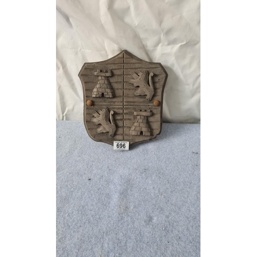 680 - A Carved Wooden Heraldic Coat of Arms 24x20cm