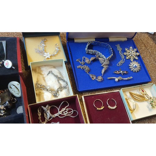 71 - Mixed lot of Jewellery including rings, pins, necklaces, chains etc. unsorted house clearance lot