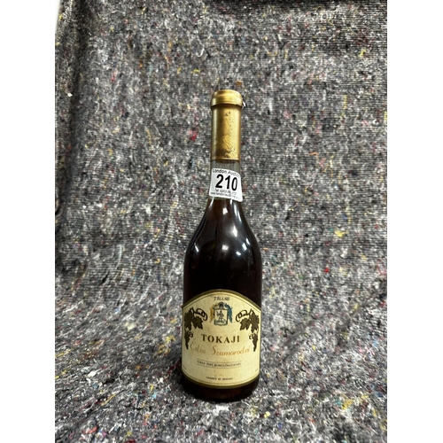 328 - Hungarian Tokaji Edes Szamorodni