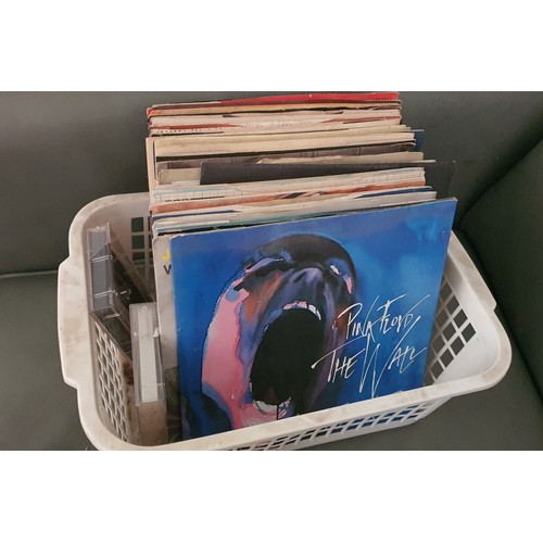 101 - Selection of vintage vinyl record singles