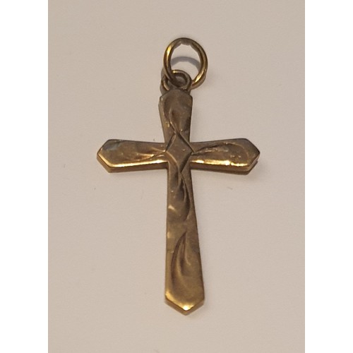 96 - 9ct Gold Cross