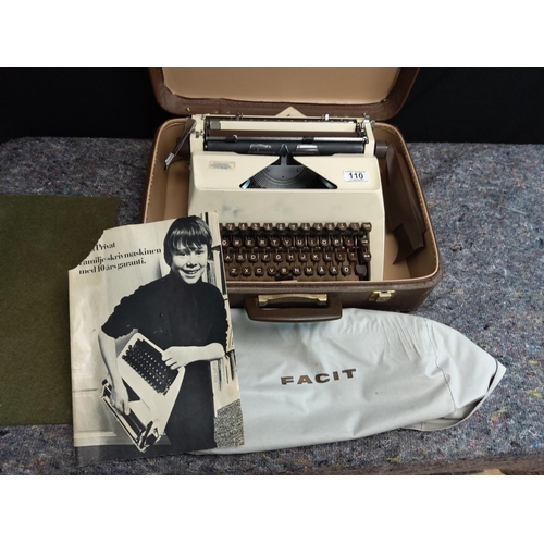 110 - Vintage Facit Privat Typewriter in Case