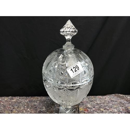 129 - Very Good Quality Crystal Pedestal Bon Bon Jar