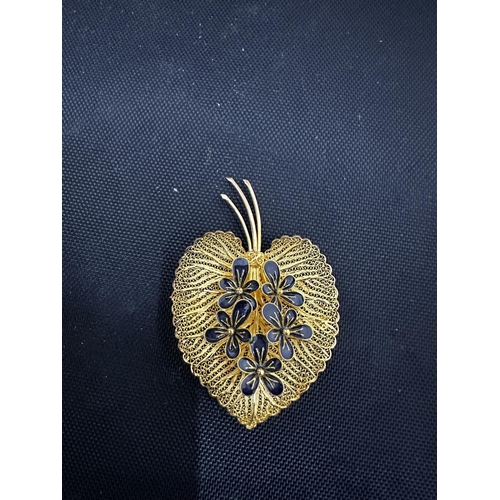 13 - 18ct Gold Brooch (8.75g)