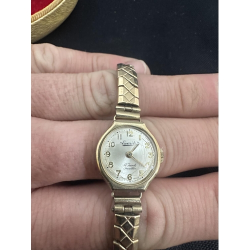 31 - 9ct Gold Everite Ladies Wristwatch with 9ct Gold Front & Back Strap (18g)