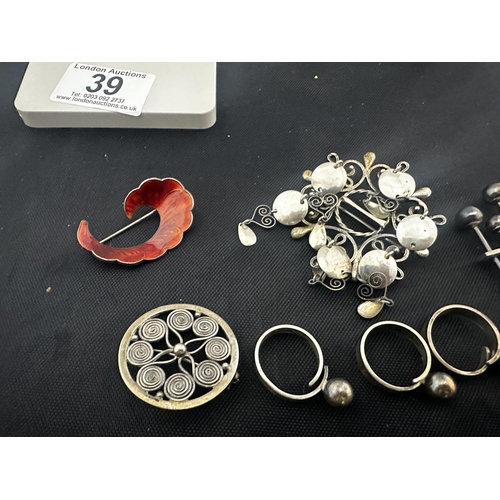 39 - Good Collection of Scandinavian Silver Jewellery