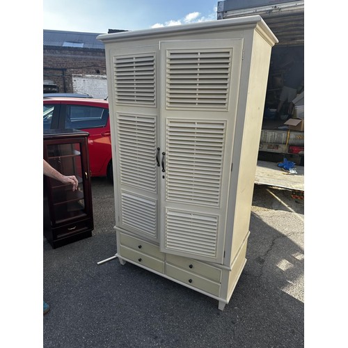 640 - Very Good Quality White Wooden Wardrobe and Chest of Drawers