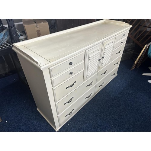 640 - Very Good Quality White Wooden Wardrobe and Chest of Drawers