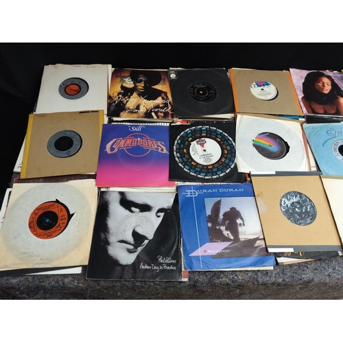 117 - Good Lot of 1980s Vinyl Record Singles