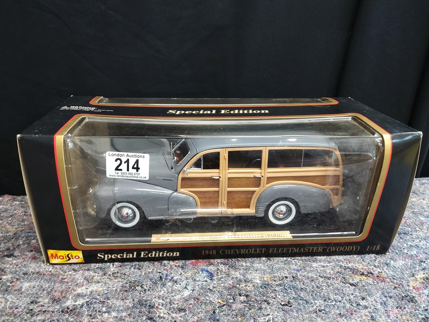 Maisto 1948 Chevrolet Fleetmaster Woody 1:18 Scale Diecast Car 
