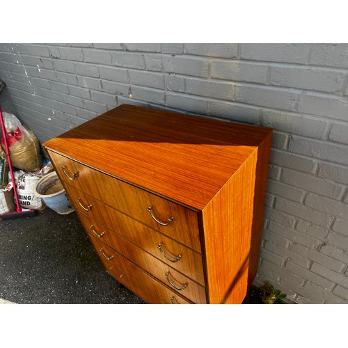 550 - Mid Century Chest of Drawers