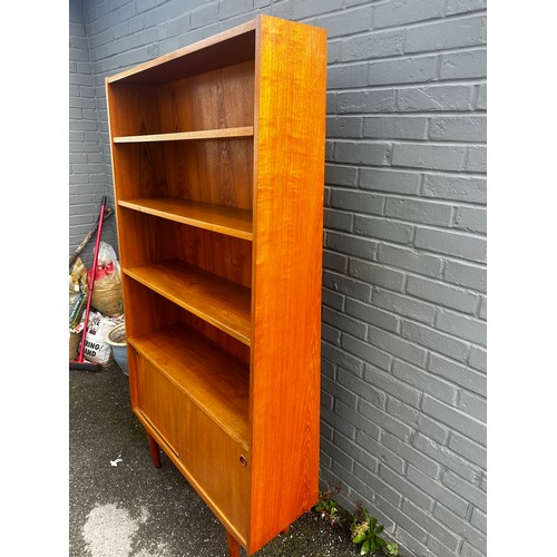 514 - Bordum Og Nielsen: A Mid Century Teak Book Shelf