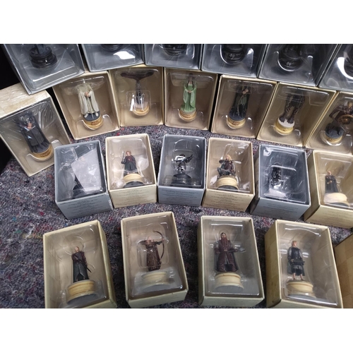 271 - Box of Eaglemoss Lord of the Rings Lead Chess Pieces