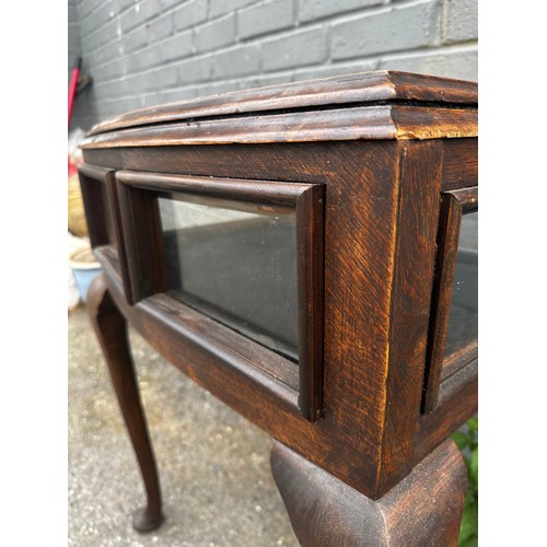 620 - Early 20th Century Bijouterie Display Cabinet