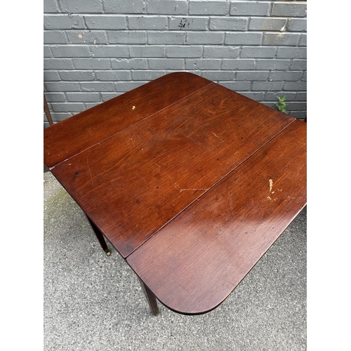 626 - Mahogany Pembroke Table