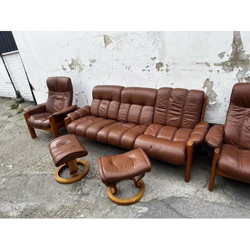 628 - Ekornes Montana Vintage Stressless Three Piece Leather Suite with Foot Stool