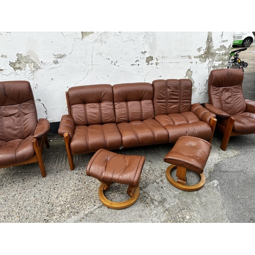 628 - Ekornes Montana Vintage Stressless Three Piece Leather Suite with Foot Stool