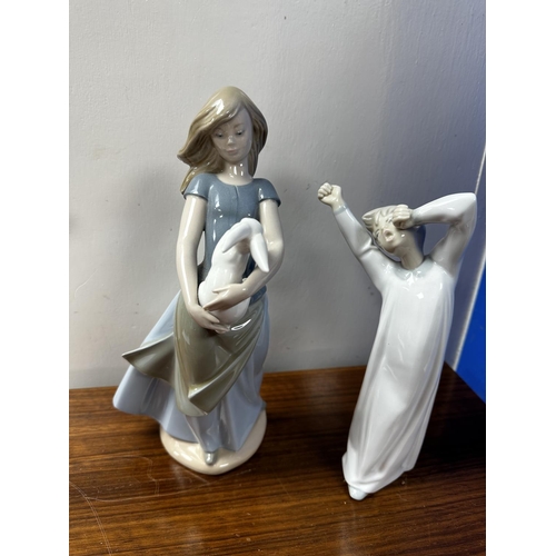 638 - 2 Lladro Figurines