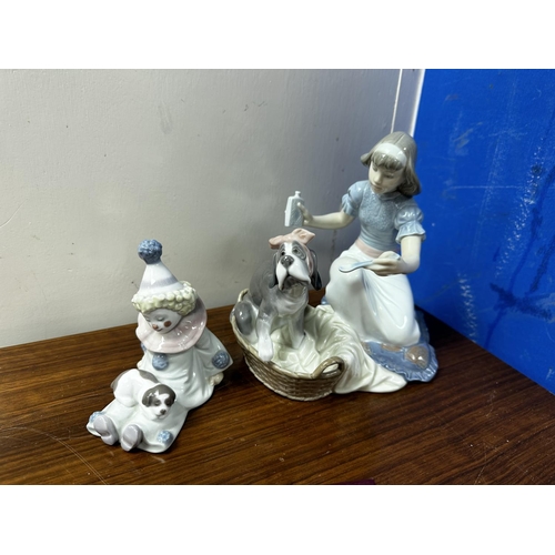 676 - Group of 3 Lladro Figurines