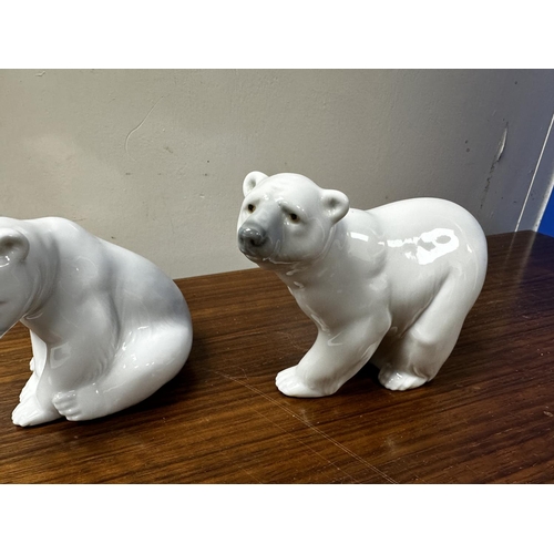 679 - Pair of Lladro Polar Bears