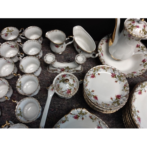 406 - Large Chodzies Polish Porcelain Dinner Service