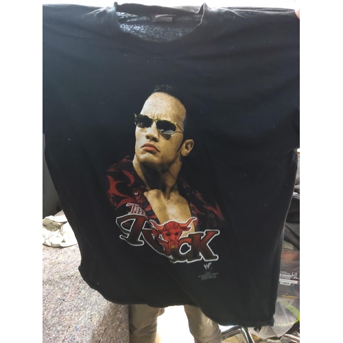 417 - Good Collection of Original Retro Wrestling Event T Shirts and other Wrestling Memorabilia such as E... 