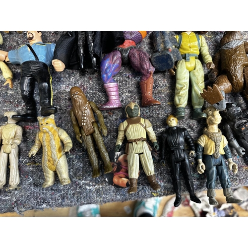 681 - Good Mixed Lot of Vintage Action Figures etc including Star Wars