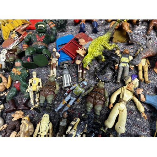 681 - Good Mixed Lot of Vintage Action Figures etc including Star Wars