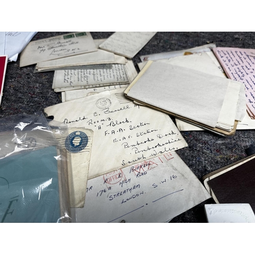 407G - Good Collection of Second World War Era Ephemera to include Letters, Programmes, Telegrams, Birthday... 