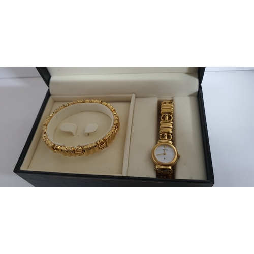 11 - Accurist Watch and Bracelet Giftset