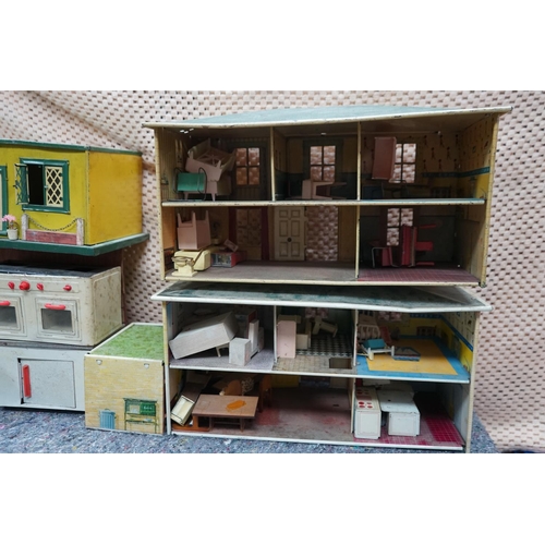 652 - Lot of 1950s Tin Dolls House's, Rooms etc with Various Furniture and Miniatures