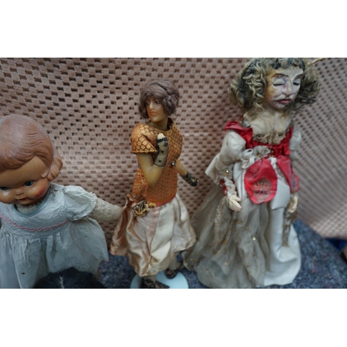 660 - Lot of Vintage Dolls to include Marilyn Monroe etc