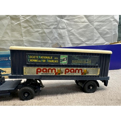 109 - French Dinky Toys 803 Pam Pam Truck nr. Mint & Boxed