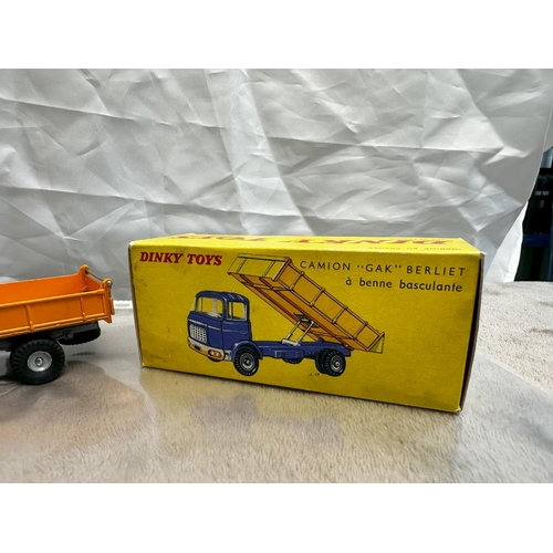 125 - French Dinky Toys  585 Berliet Gak Tipper (Mint and Boxed)