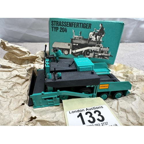 133 - Gescha 275 Strassenfertiger Typ 204 Mint & Boxed