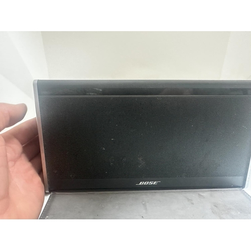 271 - Bose SoundLink Bluetooth Mobile Speaker II Untested