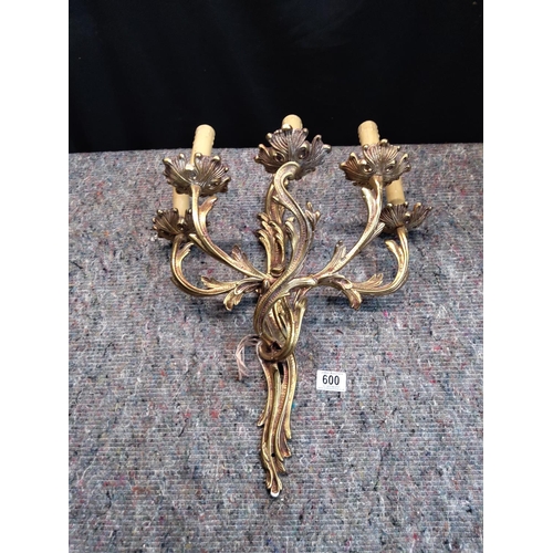 600 - Heavy Brass Wall Sconce