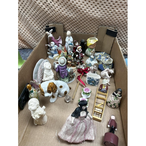 698 - A mixed lot to include 1930's Ceramics, Figurines Goebel Seated Boy and Vileroy & Boch Christmas Fig... 