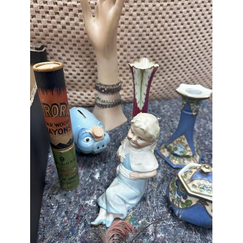 698 - A mixed lot to include 1930's Ceramics, Figurines Goebel Seated Boy and Vileroy & Boch Christmas Fig... 