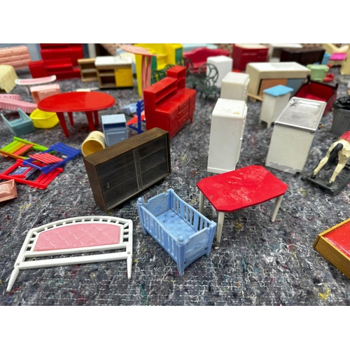 702 - A Good Lot of Vintage Dolls House Furniture - Mostly Plastic