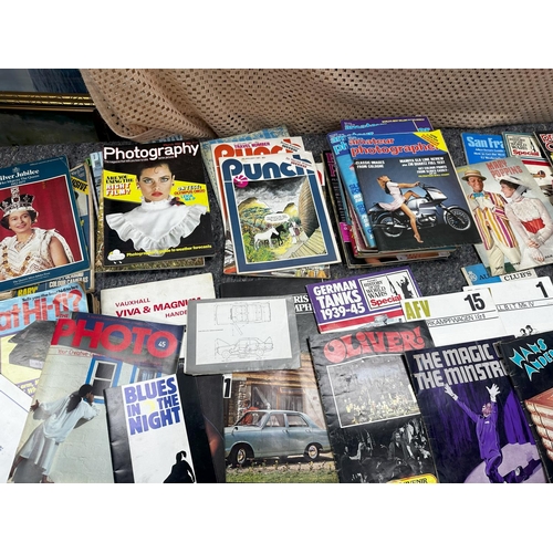 707 - Mixed Lot of Vintage Magazines 1960s Photography etc