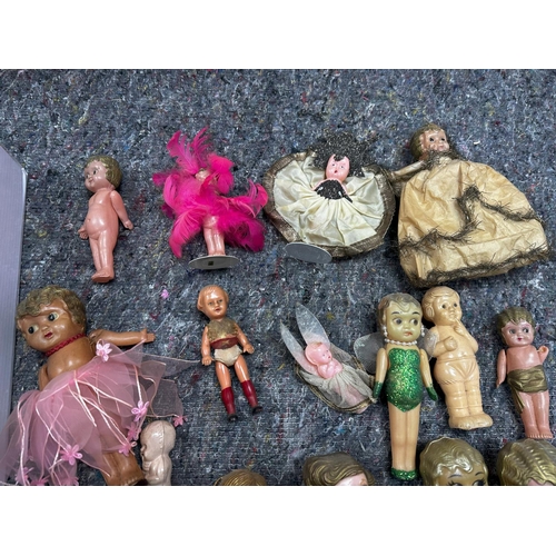 713 - Lot of 1940s Celluloid Dolls etc