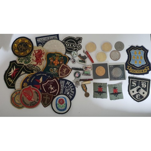 12A - Nice selection of old patches / badges & coins etc