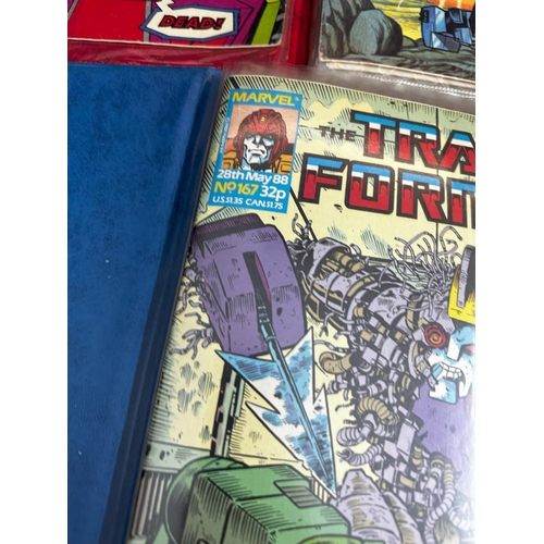 141 - Collection of Approx 150 Marvel Transformers Comics over 3 Binders. 1980s. Issue no 80-215 plus spec... 