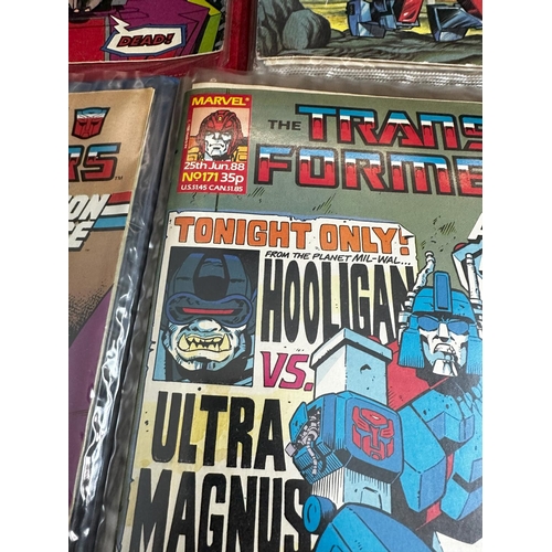 141 - Collection of Approx 150 Marvel Transformers Comics over 3 Binders. 1980s. Issue no 80-215 plus spec... 